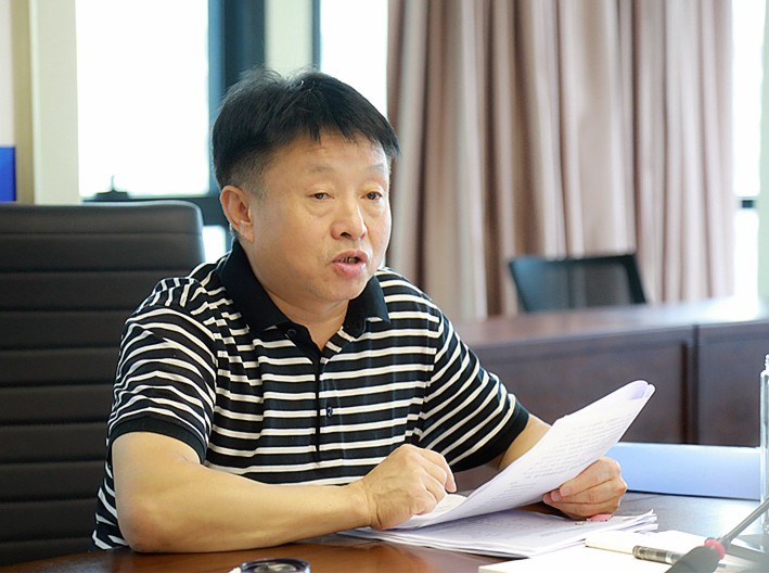 CG电子游戏集团党委（扩大）会转达学习“不忘初心、、切记使命”主题教育聚会精神