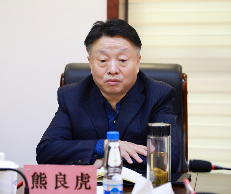 熊良虎顾峰拜会渭河生态集团党委书记董事长李友成、总司理杨大庆