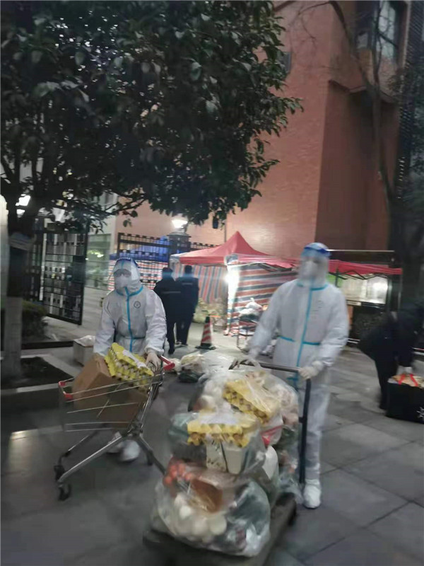 CG电子游戏集团：：响彻在战“疫”前线的入党誓词 配图3.jpg